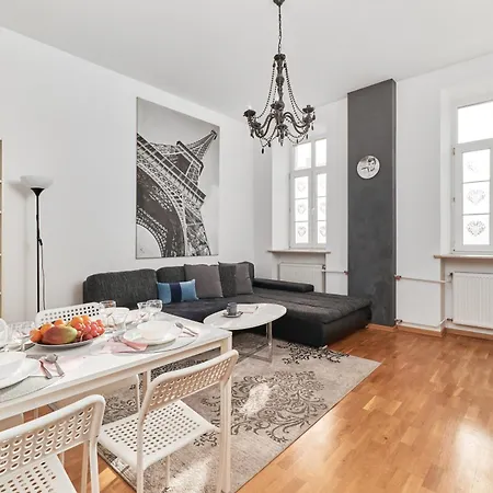 Rynek The Heart Of The By Renters Apartment Breslau